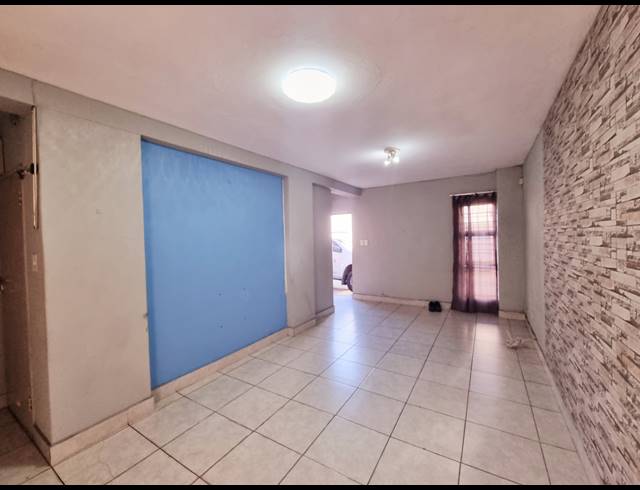 3 BEDROOM APARTMENT FOR SALE IN ARBORETUM
